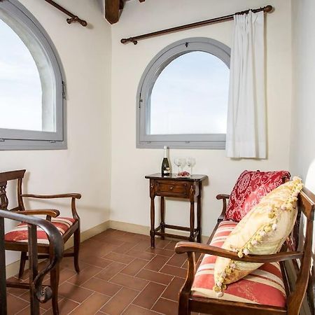 Castello Di Fulignano Ottone Superior Apartment Сан Джиминяно Екстериор снимка