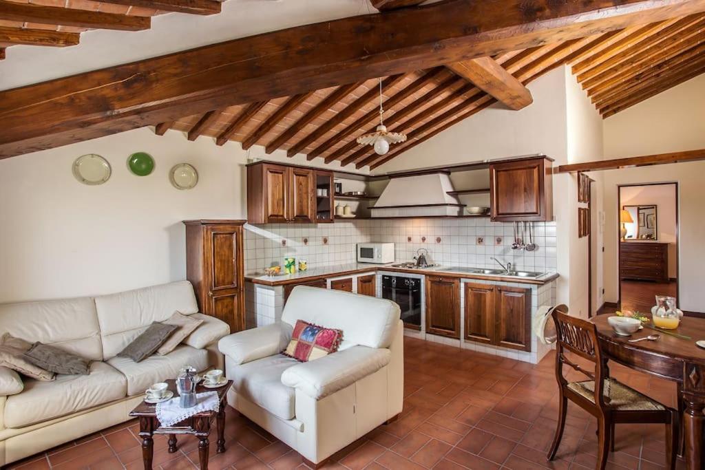 Castello Di Fulignano Ottone Superior Apartment Сан Джиминяно Екстериор снимка